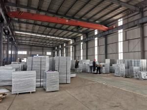 污水處理過(guò)程中黑色的玻璃鋼格柵板有什么作用？